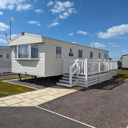 Seal Bay Resort - Pet Friendly 3 Bed 8 Birth Family Owned Caravan, Selsey Exterior photo
