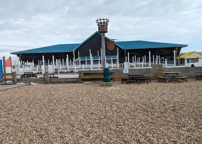 Seal Bay Resort - Pet Friendly 3 Bed 8 Birth Family Owned Caravan, Selsey