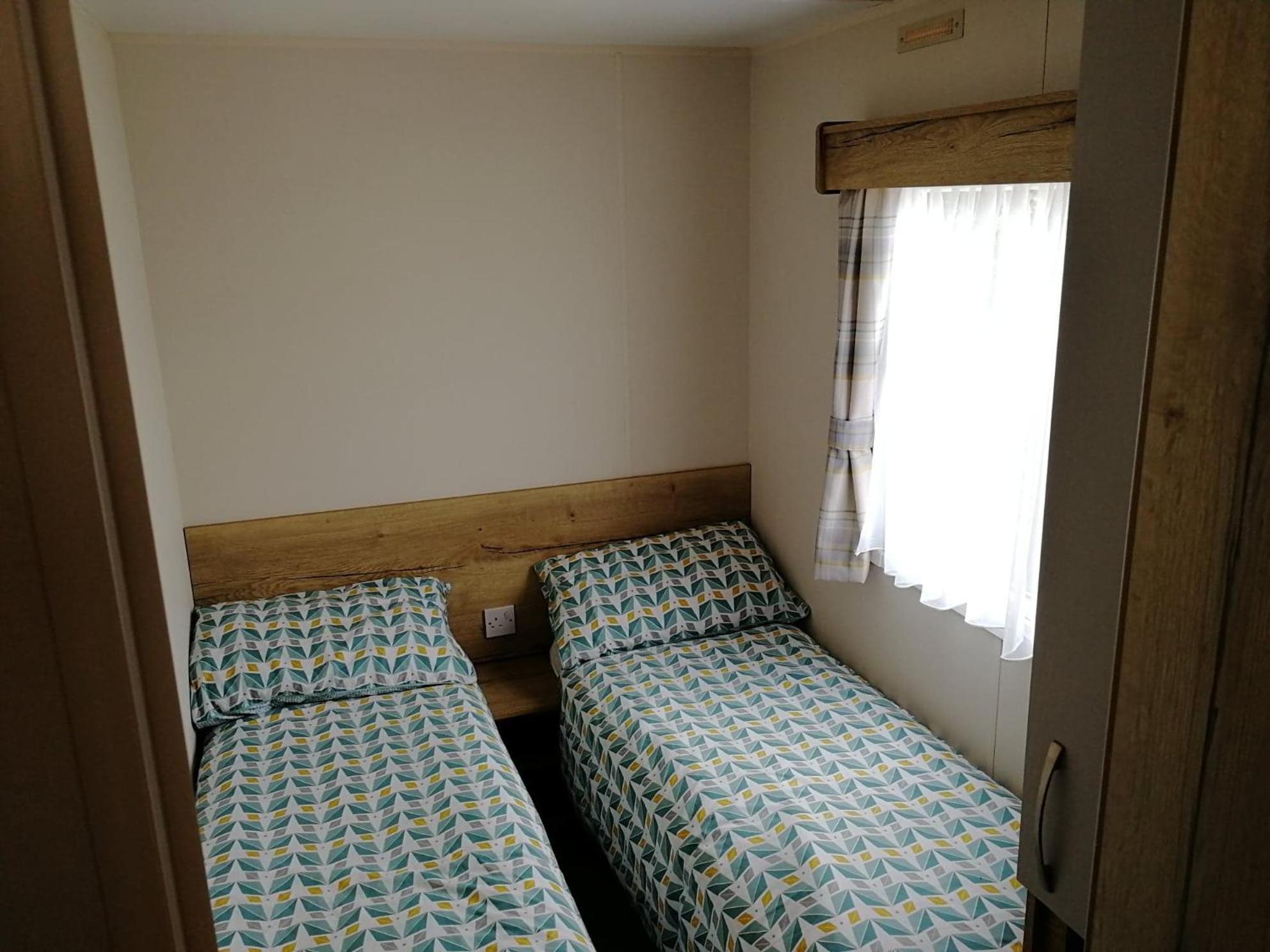 Holiday home Seal Bay - Pet Friendly 3 Bed 8 Birth Family Owned Caravan, Selsey